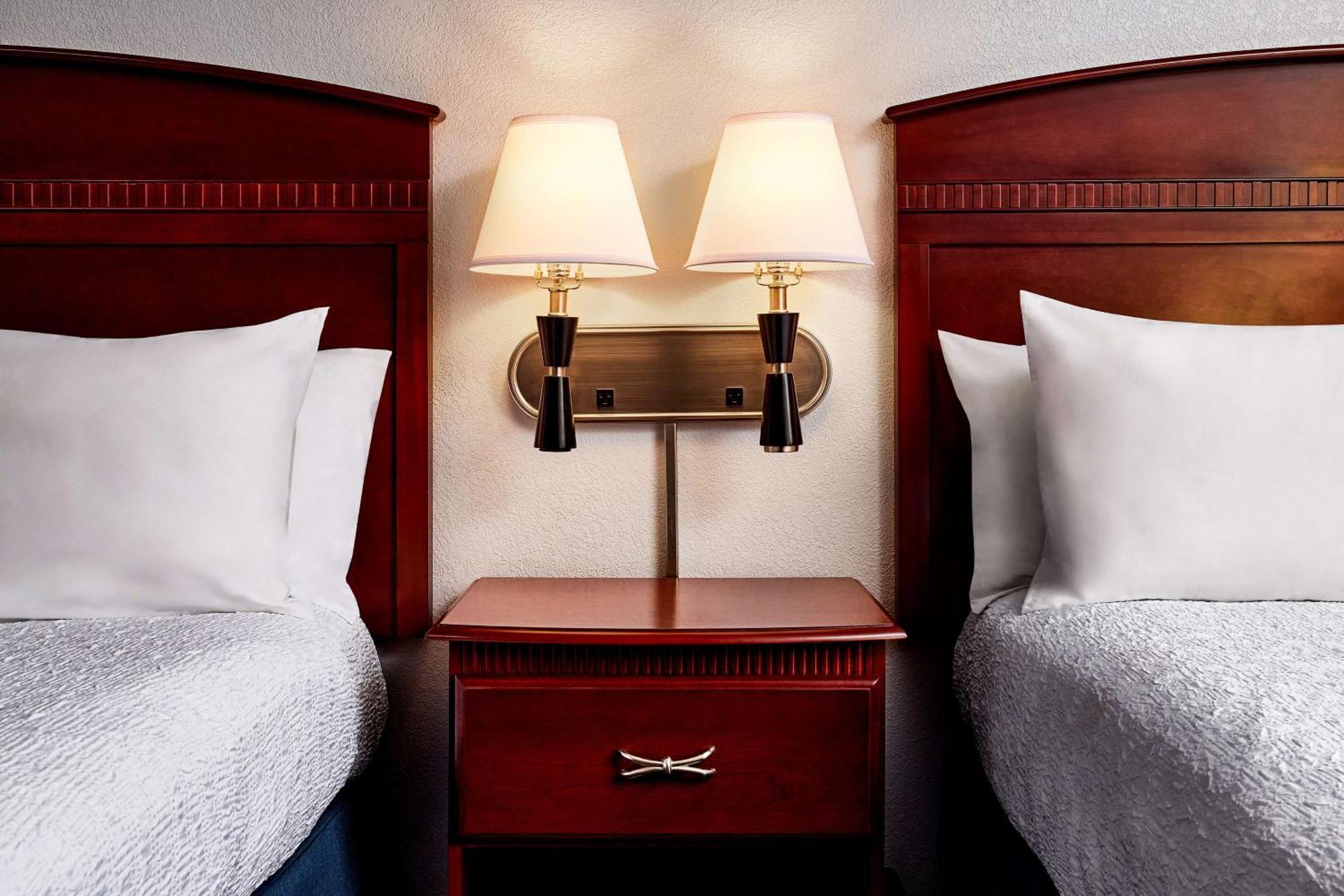 Hotel Hampton