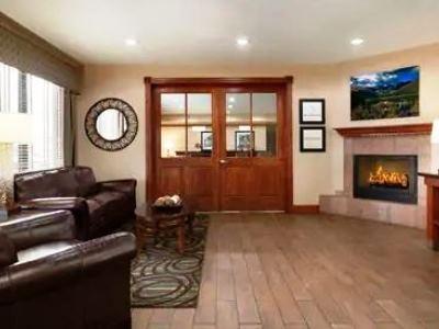Hampton 3* Longmont