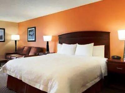 Hampton 3*